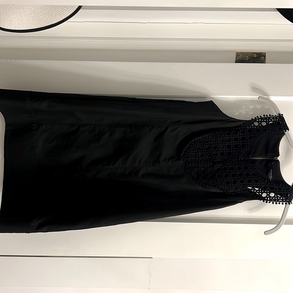 Black summer dress w cute crocheted collar and v neck
